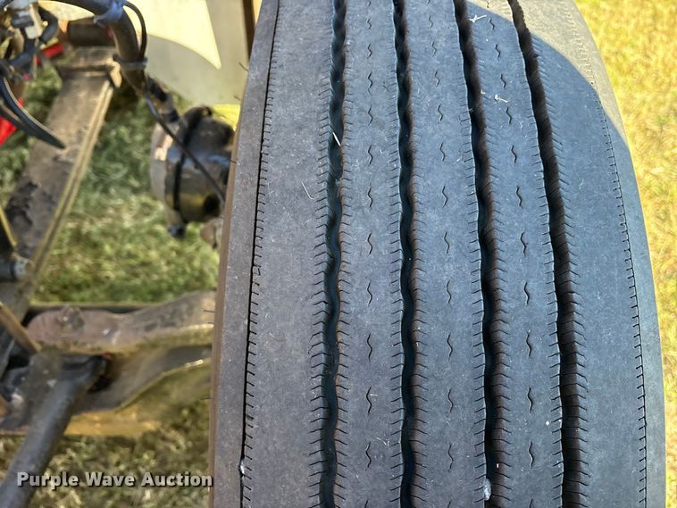 image for item ET7216 2014 Peterbilt 579 semi truck