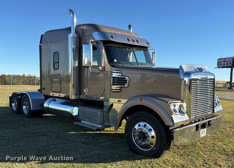 CAMIóN CAMAROTE 2016 FREIGHTLINER