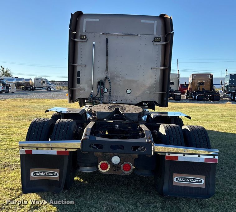 image for item ET7217 2016 Freightliner Coronado  glider kit semi truck