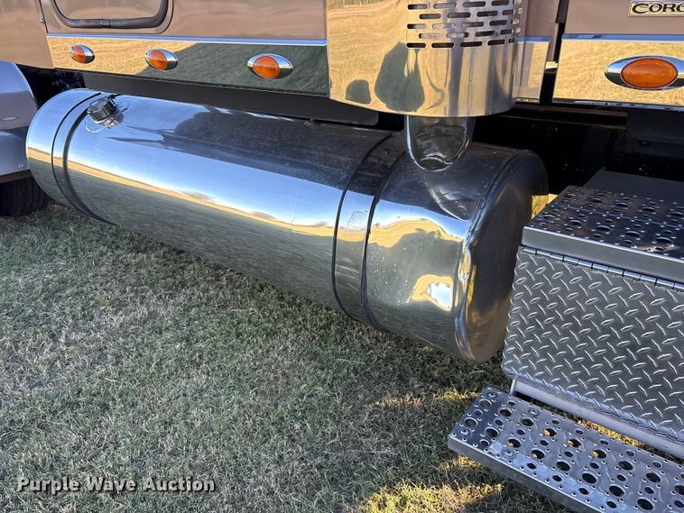 image for item ET7217 2016 Freightliner Coronado  glider kit semi truck