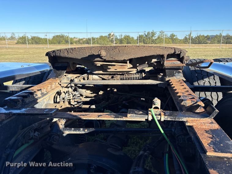 image for item ET7217 2016 Freightliner Coronado  glider kit semi truck