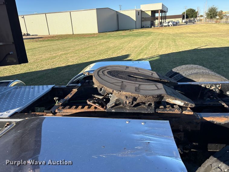 image for item ET7217 2016 Freightliner Coronado  glider kit semi truck