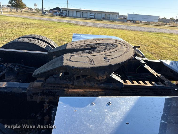 image for item ET7217 2016 Freightliner Coronado  glider kit semi truck