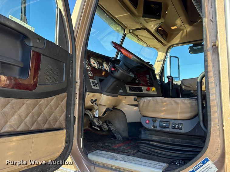 image for item ET7217 2016 Freightliner Coronado  glider kit semi truck