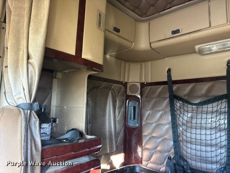 image for item ET7217 2016 Freightliner Coronado  glider kit semi truck