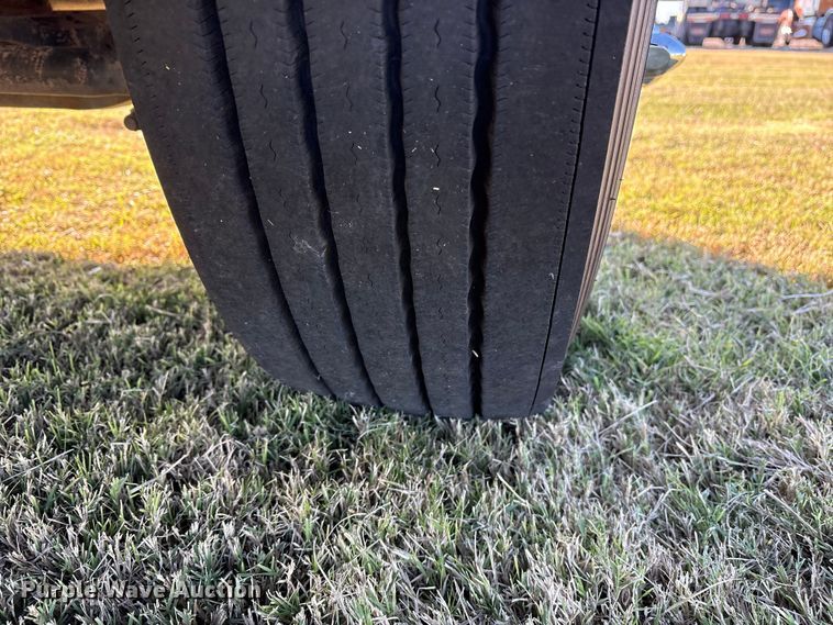 image for item ET7217 2016 Freightliner Coronado  glider kit semi truck