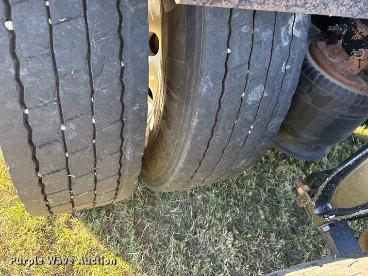 image for item ET7217 2016 Freightliner Coronado  glider kit semi truck