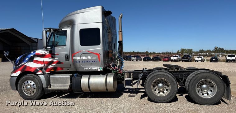 image for item ET7218 2015 International Prostar semi truck