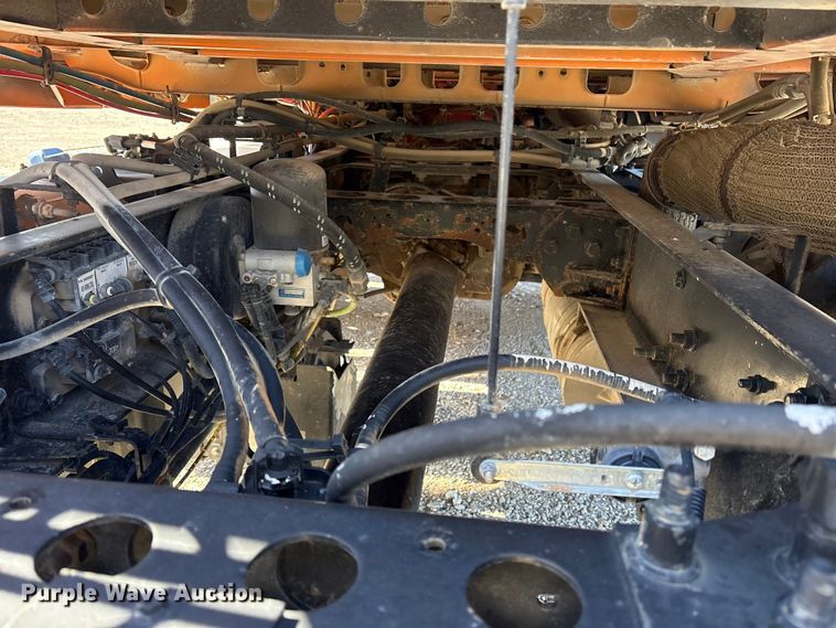 image for item ET7218 2015 International Prostar semi truck