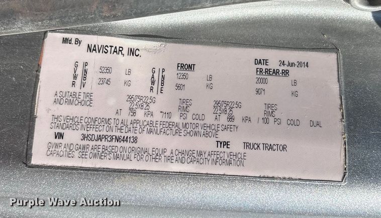 image for item ET7218 2015 International Prostar semi truck