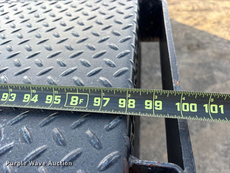 image for item ET7242 2000 International 4700 flatbed truck