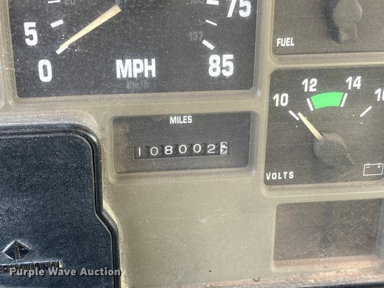 image for item ET7242 2000 International 4700 flatbed truck