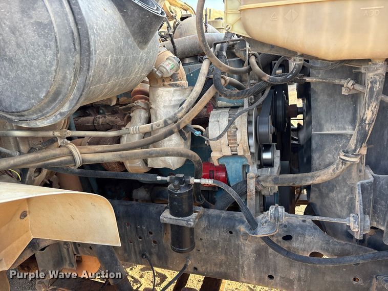 image for item ET7242 2000 International 4700 flatbed truck