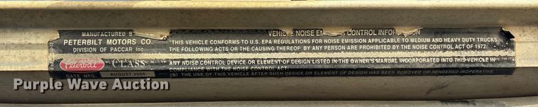 image for item ET7293 2005 Peterbilt 385 semi truck