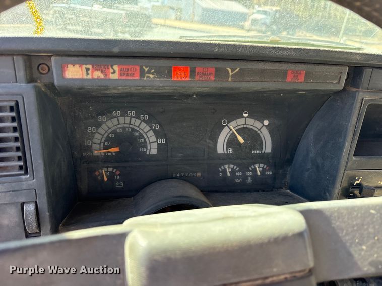 image for item ET7295 1994 GMC C7 crane truck