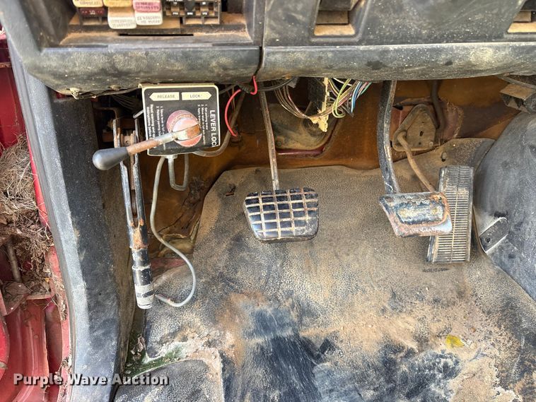 image for item ET7295 1994 GMC C7 crane truck