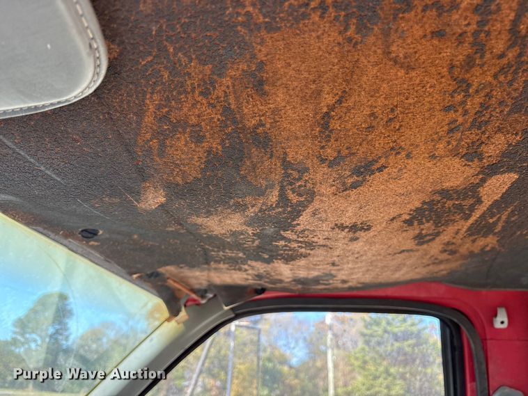 image for item ET7295 1994 GMC C7 crane truck