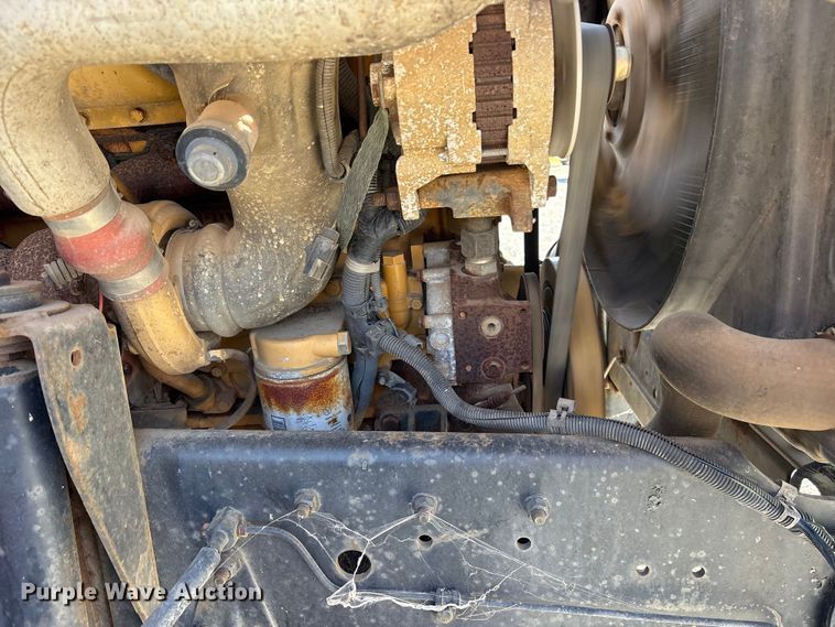 image for item ET7295 1994 GMC C7 crane truck