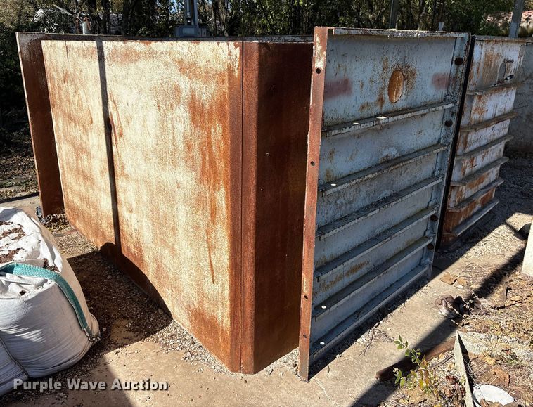 image for item ET7295 1994 GMC C7 crane truck