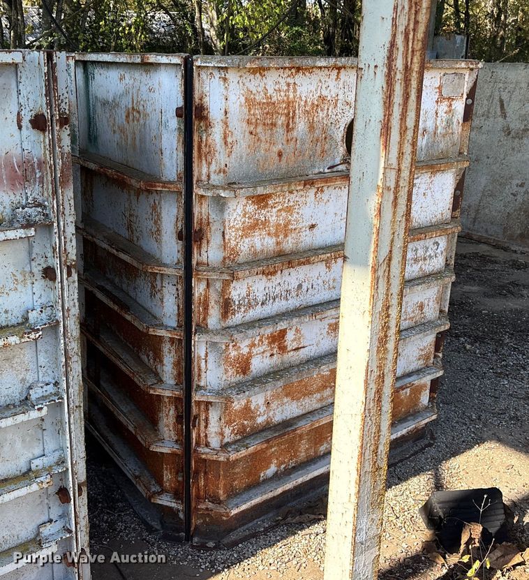 image for item ET7295 1994 GMC C7 crane truck