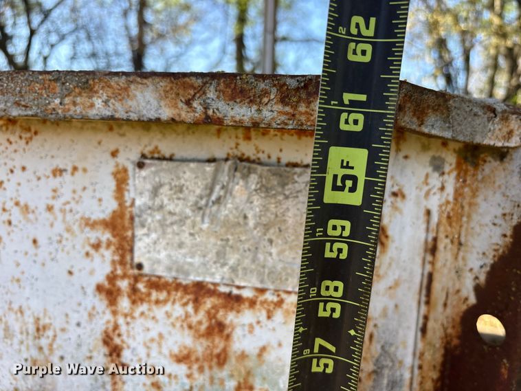 image for item ET7295 1994 GMC C7 crane truck