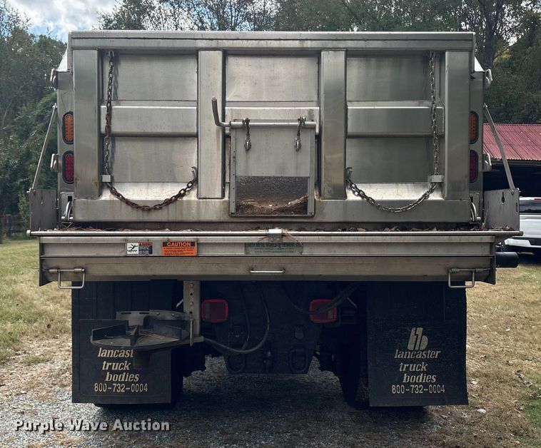 image for item ET8580 2015 Freightliner 108SD dump truck