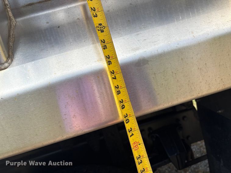 image for item ET8580 2015 Freightliner 108SD dump truck