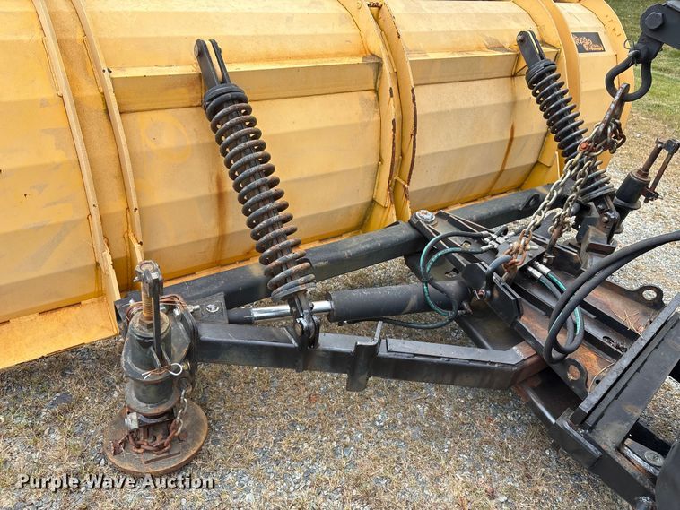 image for item ET8580 2015 Freightliner 108SD dump truck