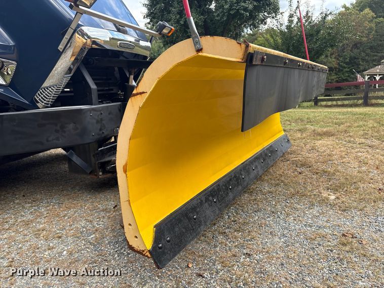 image for item ET8580 2015 Freightliner 108SD dump truck