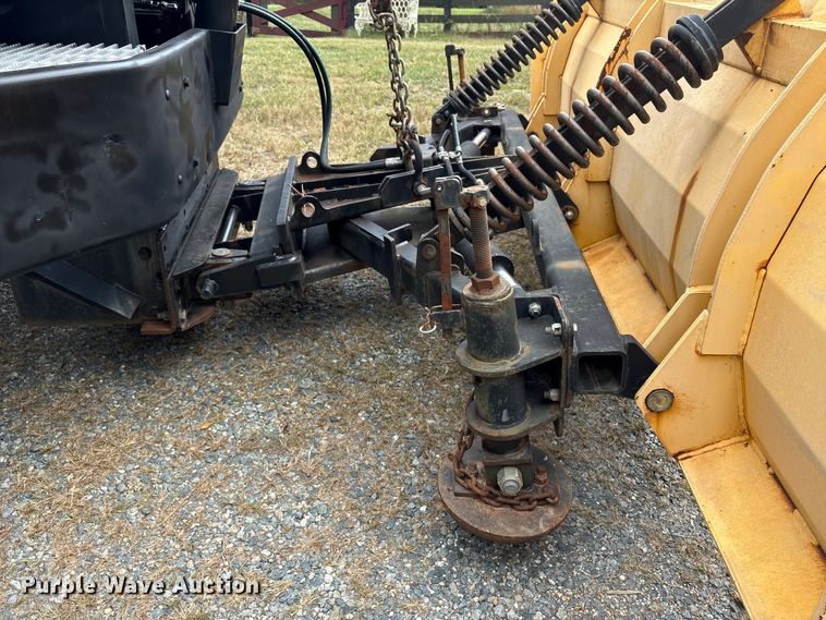 image for item ET8580 2015 Freightliner 108SD dump truck