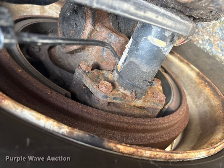 image for item ET8580 2015 Freightliner 108SD dump truck