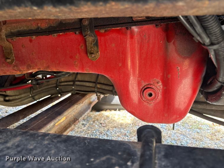 image for item ET8580 2015 Freightliner 108SD dump truck