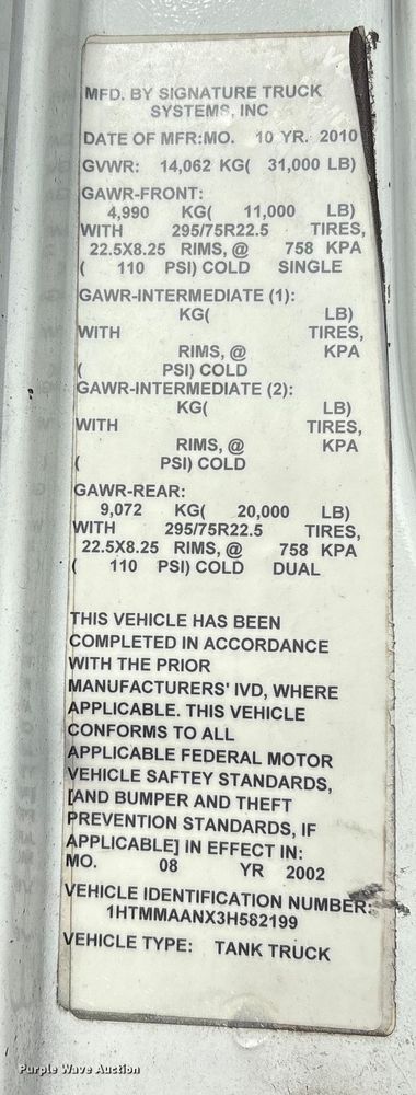 image for item ET8602 2003 International MA025 truck cab and chassis