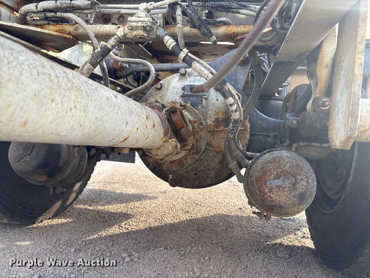 image for item ET8603 2018 Kenworth T370 truck cab and chassis