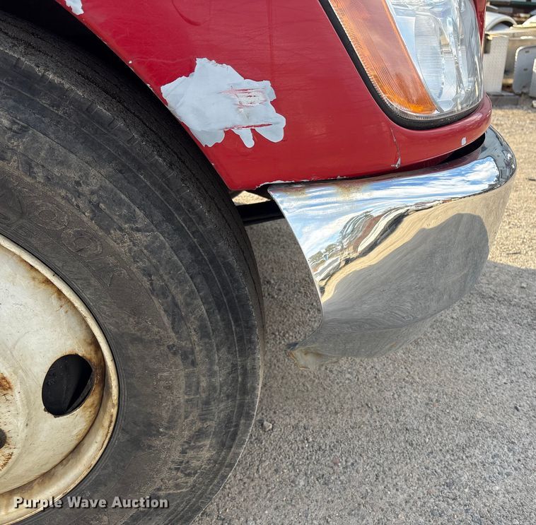 image for item ET8603 2018 Kenworth T370 truck cab and chassis