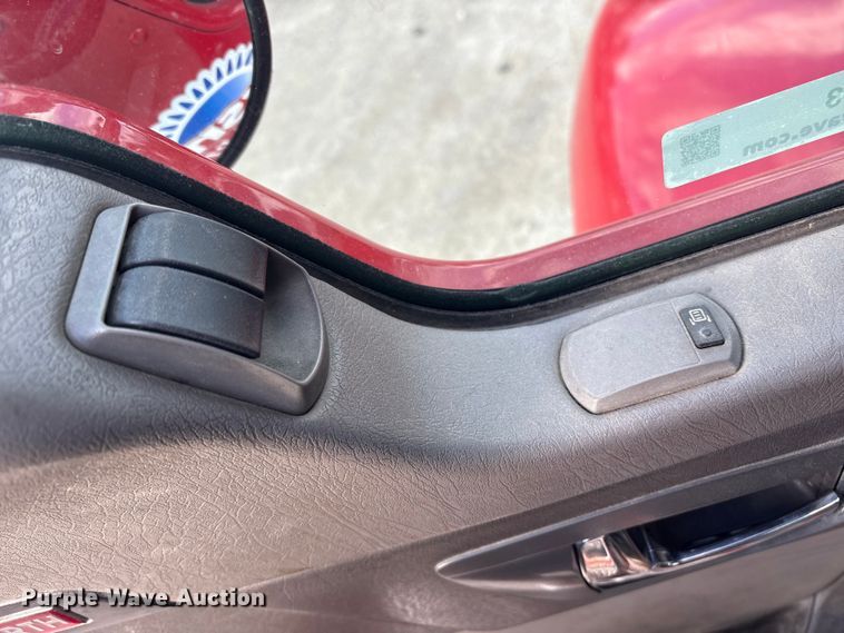 image for item ET8603 2018 Kenworth T370 truck cab and chassis