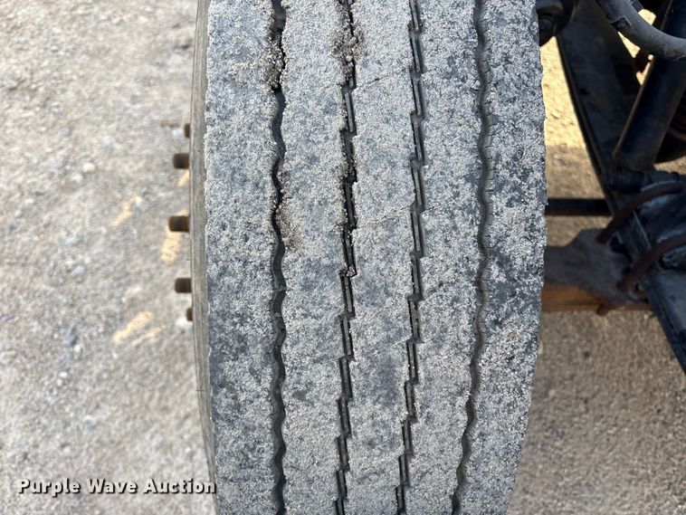 image for item ET8603 2018 Kenworth T370 truck cab and chassis