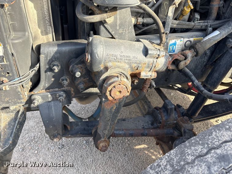 image for item ET8603 2018 Kenworth T370 truck cab and chassis