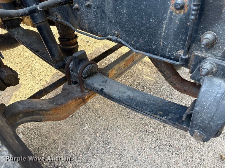 image for item ET8603 2018 Kenworth T370 truck cab and chassis