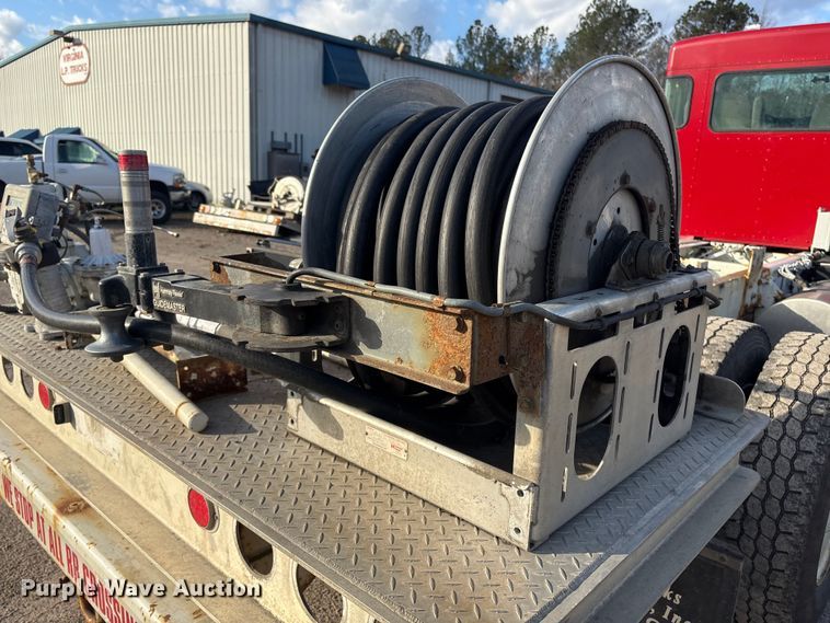 image for item ET8603 2018 Kenworth T370 truck cab and chassis