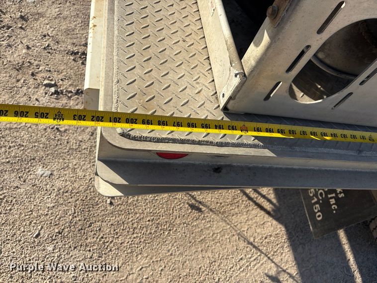 image for item ET8603 2018 Kenworth T370 truck cab and chassis