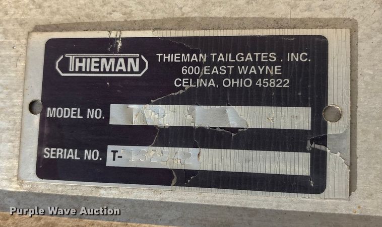 image for item ET8613 2013 Ford F59 delivery truck