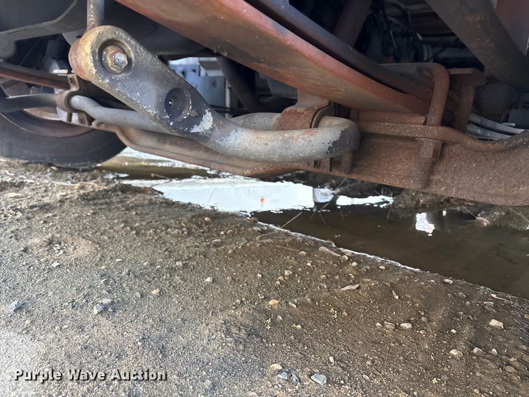 image for item ET8613 2013 Ford F59 delivery truck