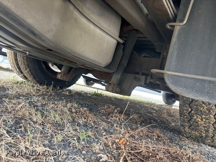 image for item ET8613 2013 Ford F59 delivery truck