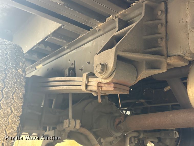 image for item ET8613 2013 Ford F59 delivery truck