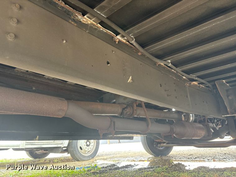 image for item ET8613 2013 Ford F59 delivery truck