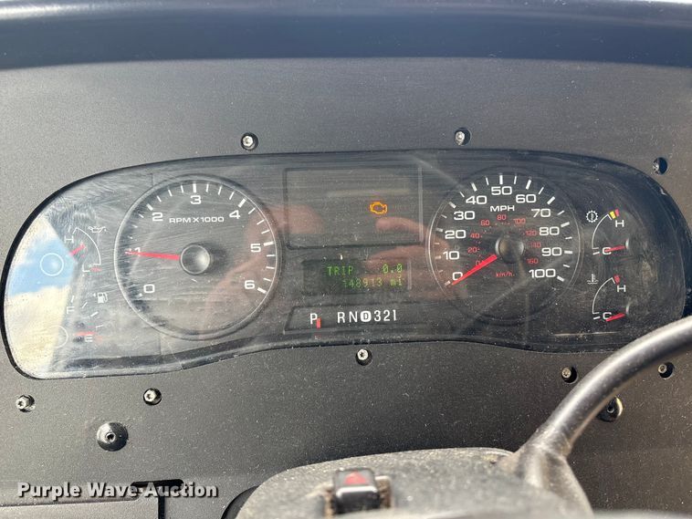 image for item ET8613 2013 Ford F59 delivery truck