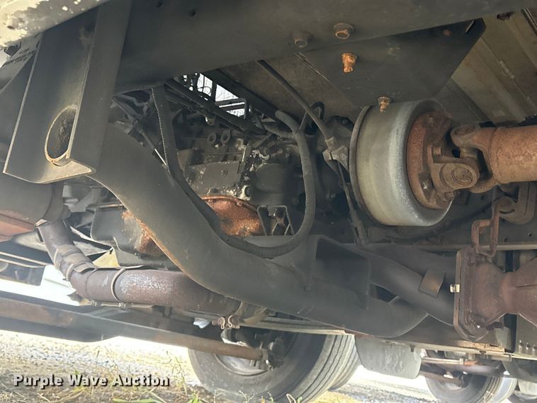 image for item ET8614 2013 Ford F59 delivery truck