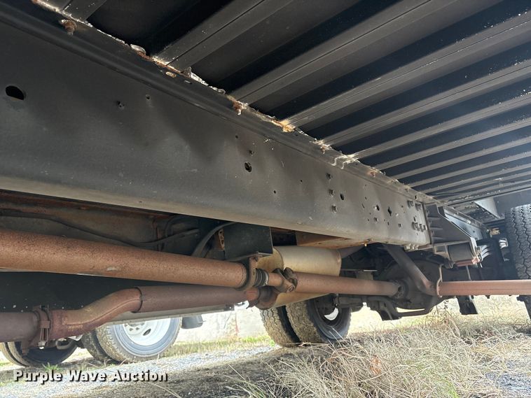 image for item ET8614 2013 Ford F59 delivery truck