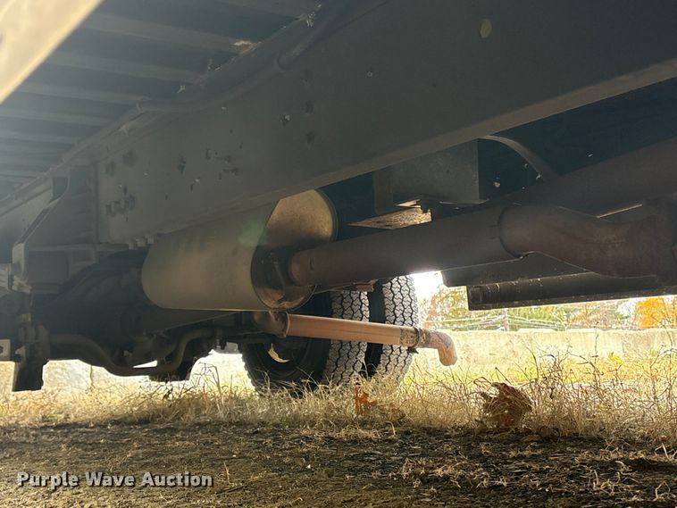 image for item ET8614 2013 Ford F59 delivery truck